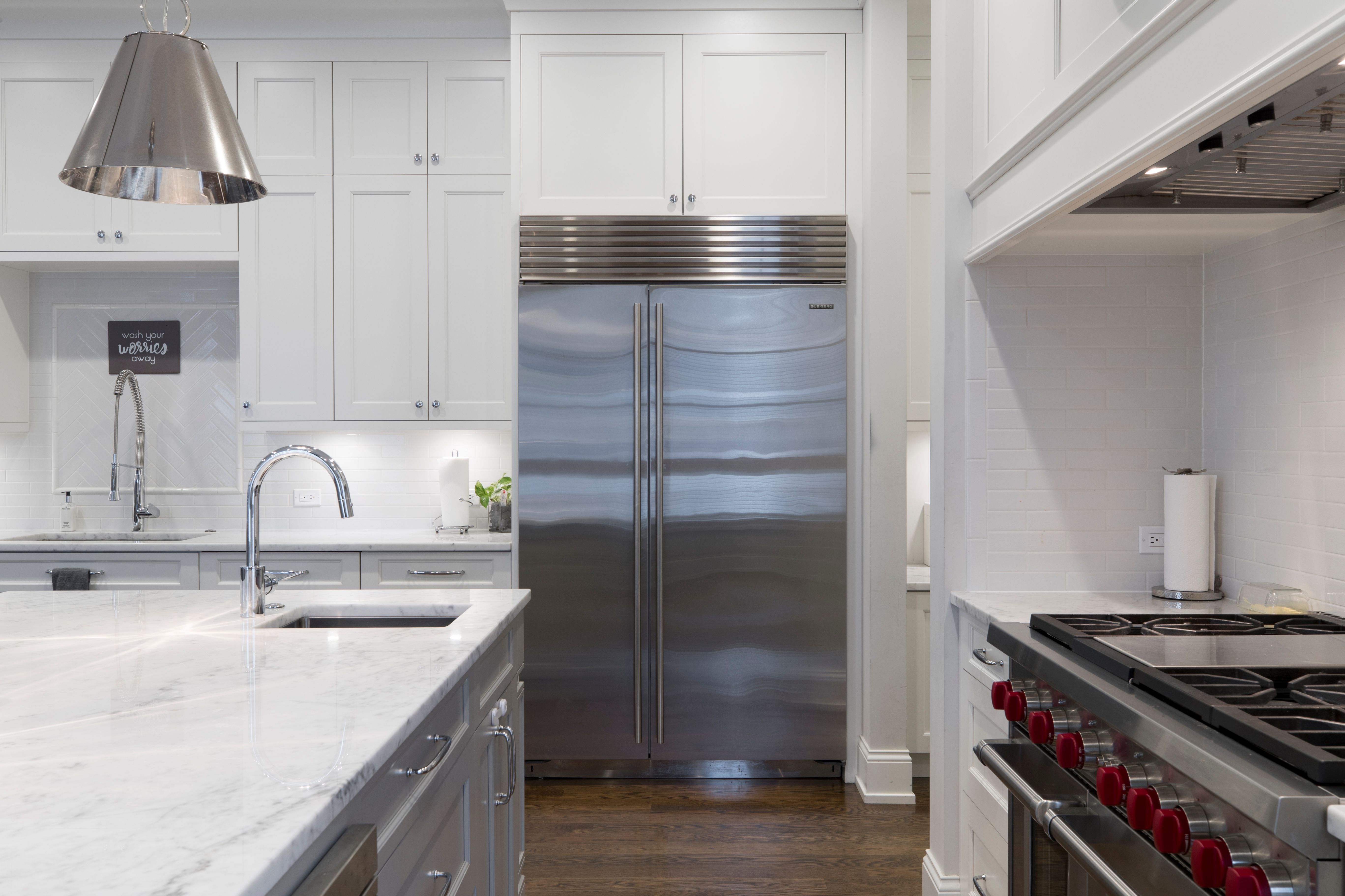 Refrigerator repair service